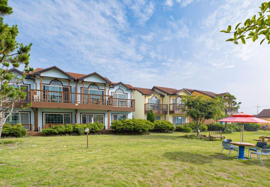 Jeju Time-Travel Pension Экстерьер фото