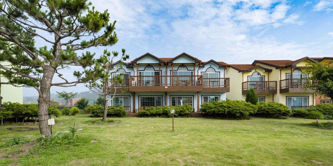 Jeju Time-Travel Pension Экстерьер фото