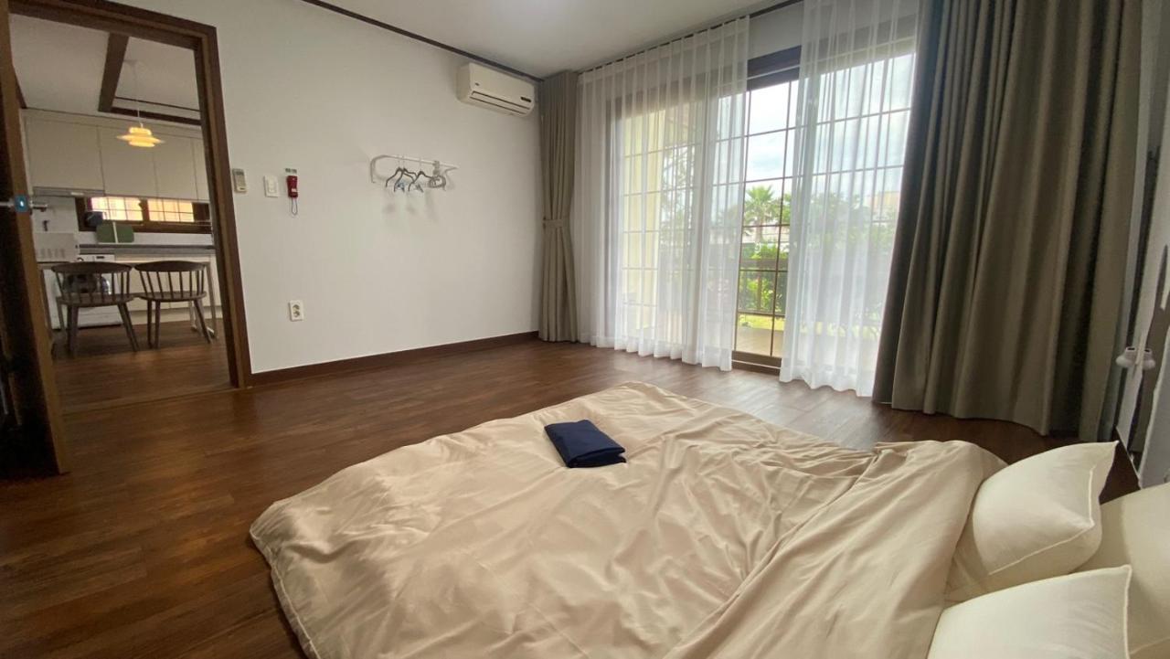 Jeju Time-Travel Pension Экстерьер фото
